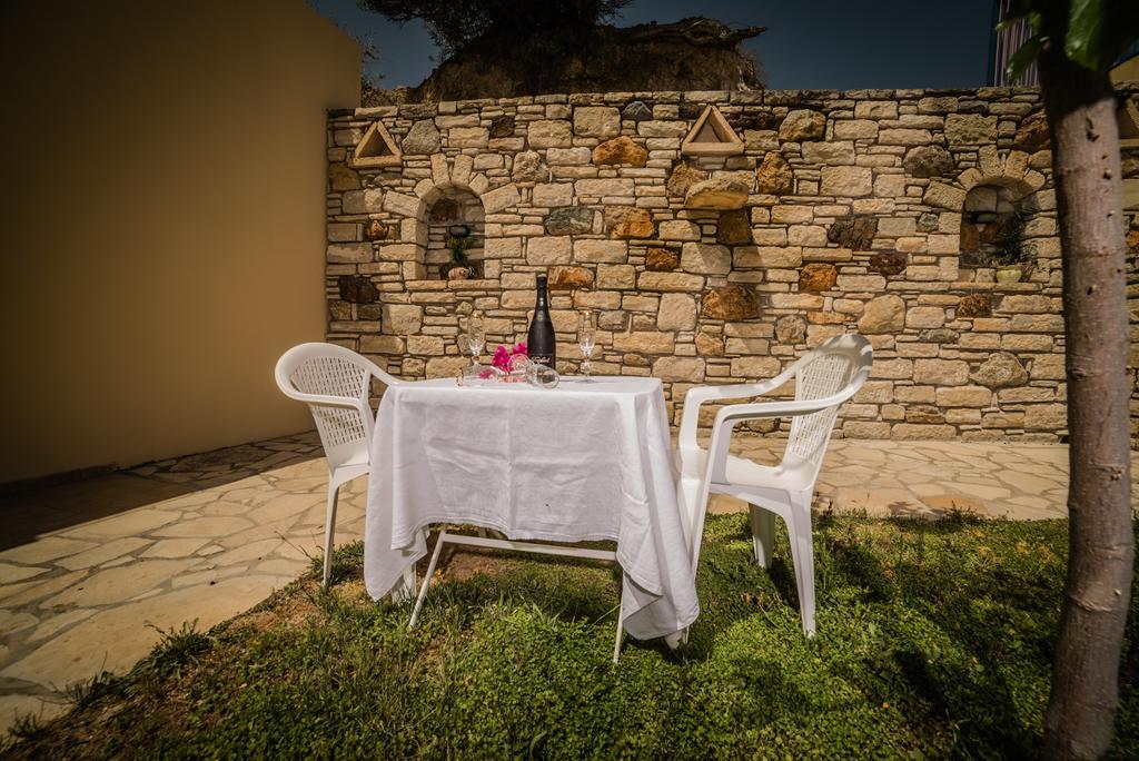 Bodikos Villas & Apartments Pitsidia Eksteriør bilde